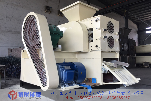 常州客戶來河南優(yōu)聚澤耀機械設(shè)備公司考察蘭炭粉壓球機